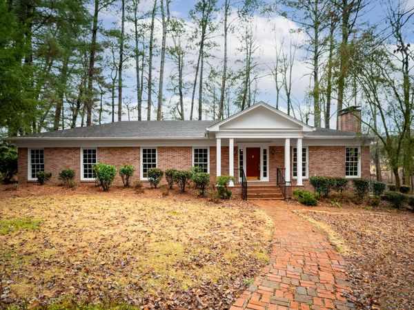 302 Brookwood Lane , La Fayette, GA 30728