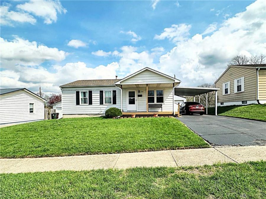 1356 Ironwood Drive, Fairborn, OH 45324 Photo 1