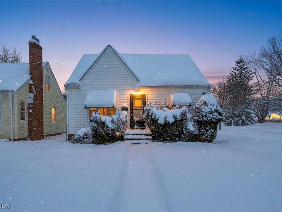 5100 Erwin Street , Maple Heights, OH 44137 Photo 1