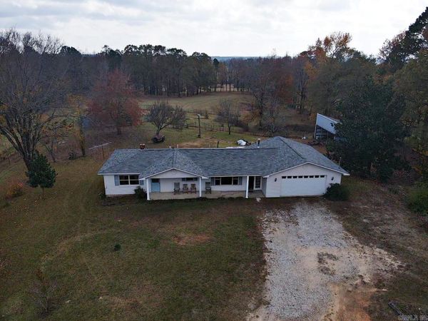5261 Hickory Grove , Bismarck, AR 71929