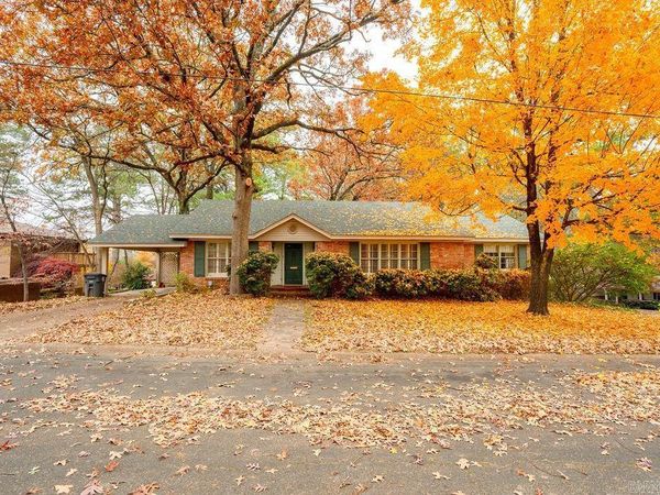1408 Hillcrest , Searcy, AR 72143