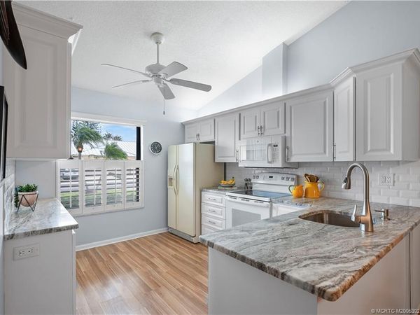 7624 SE Sugar Sand Circle , Hobe Sound, FL 33455