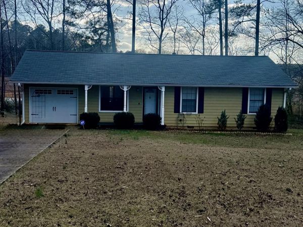 245 W James Circle, Hampton, GA 30228