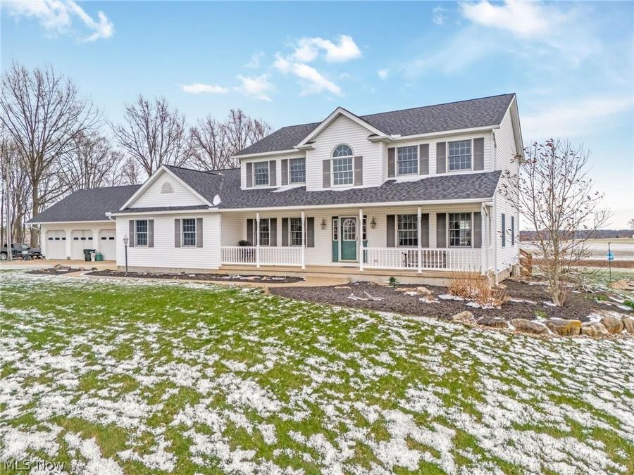 2186 Woodline Avenue SW, North Lawrence, OH 44666 Photo 1