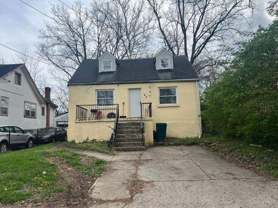 967 Matthews Drive, Lincoln Heights, OH 45215 Photo 1