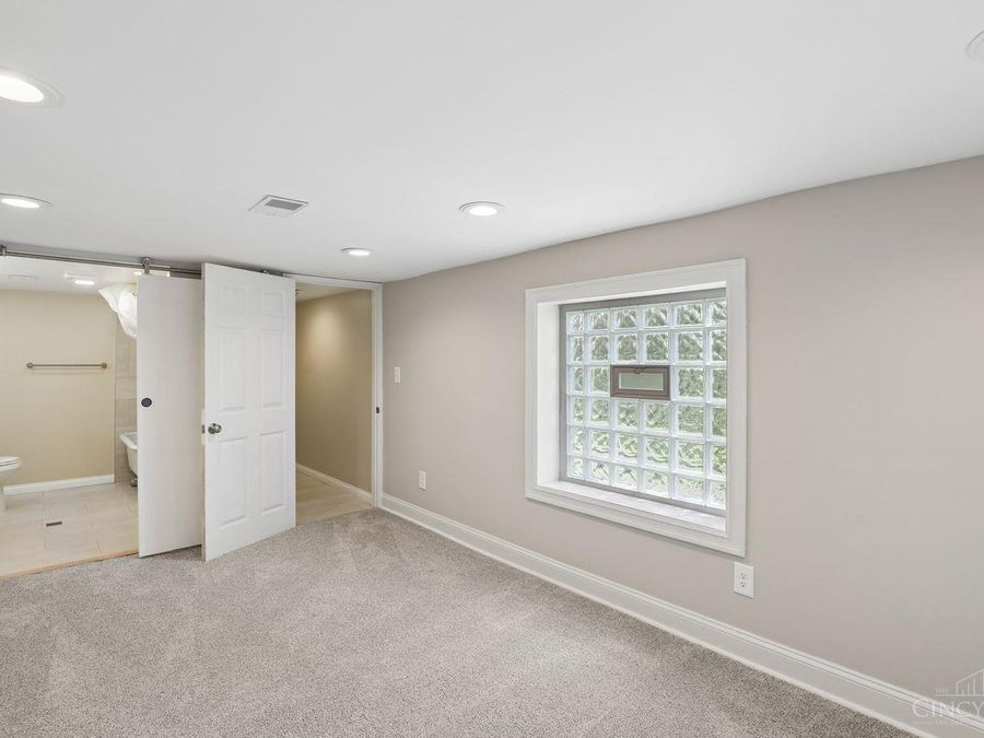 6015 Eleanor Street, Fairfax, OH 45227 Photo 17