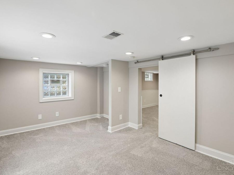 6015 Eleanor Street, Fairfax, OH 45227 Photo 21