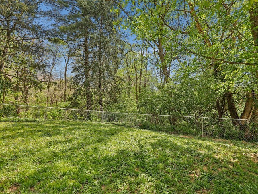 6015 Eleanor Street, Fairfax, OH 45227 Photo 34