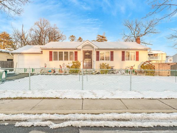 1175 Little East Neck Road , West Babylon, NY 11704