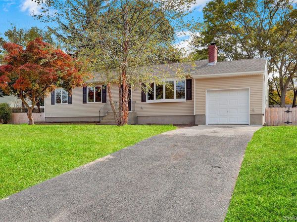 116 E Woodside Avenue , Patchogue, NY 11772