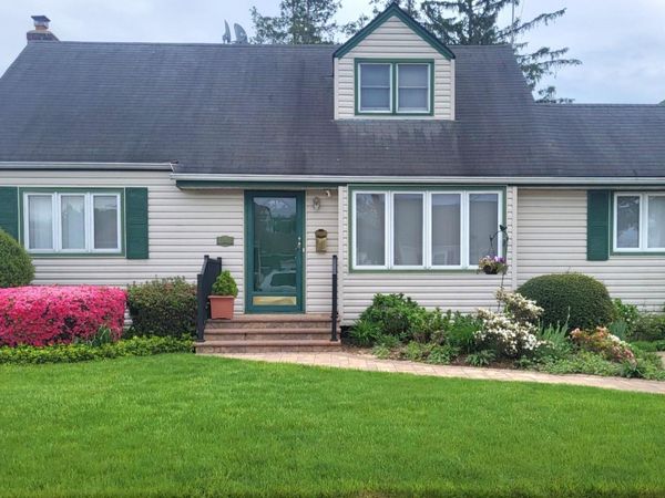 1860 Maurice Avenue , East Meadow, NY 11554