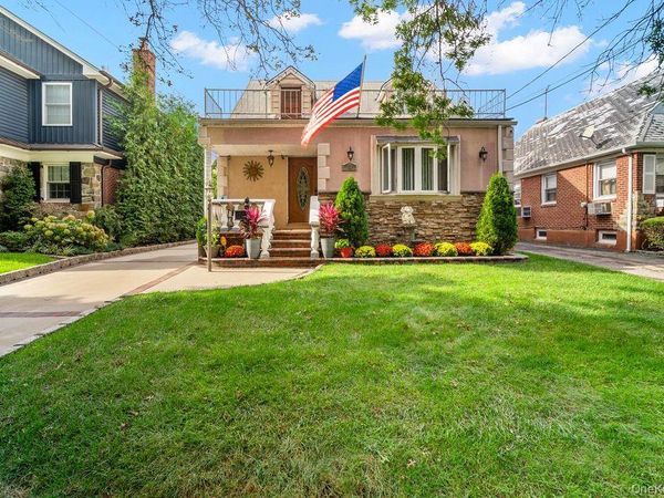 21 Jasper Street , Valley Stream, NY 11580