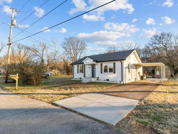 206 Joe St , Waverly, TN 37185