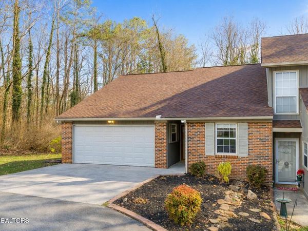 213 Camelot Court , Knoxville, TN 37922