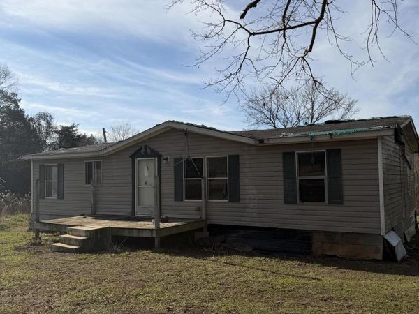 4696 Highway 11 S , Riceville, TN 37370