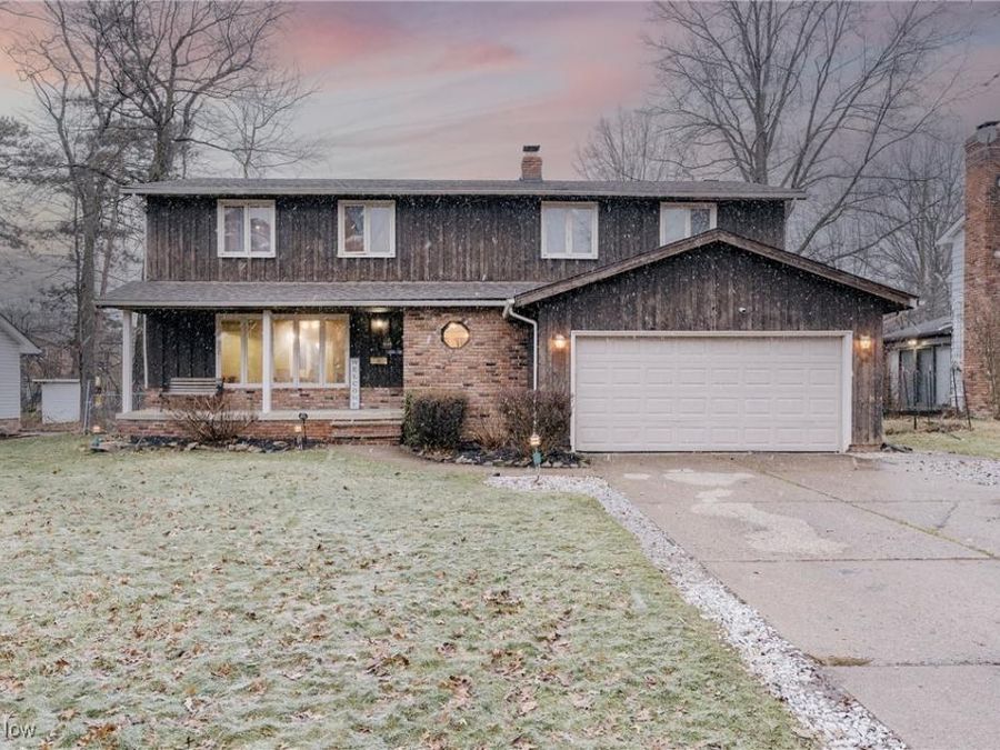 5193 Ashwood Drive , Lyndhurst, OH 44124 Photo 1