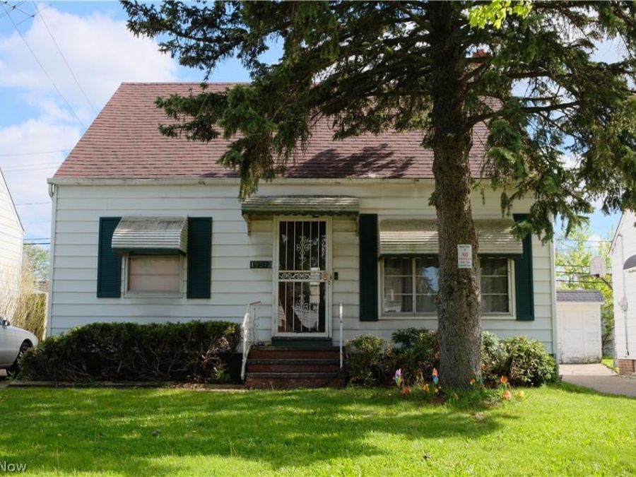 19312 Fairway Avenue , Maple Heights, OH 44137 Photo 1