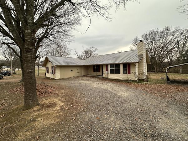 25 Cottonwood Lane, Batesville, AR 72501