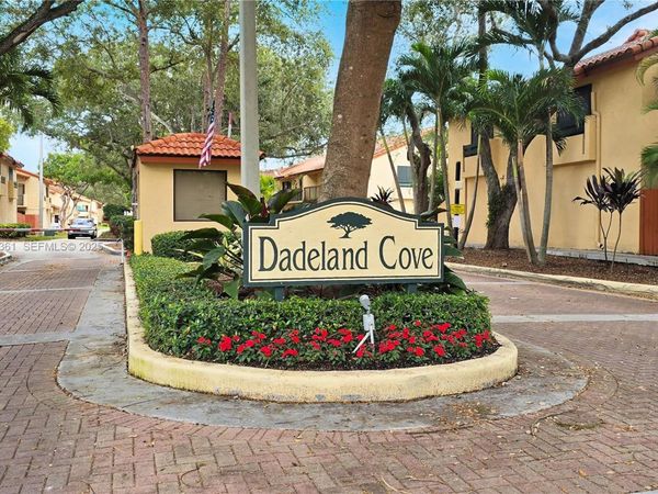 10053 SW 77th Ct , Miami, FL 33156