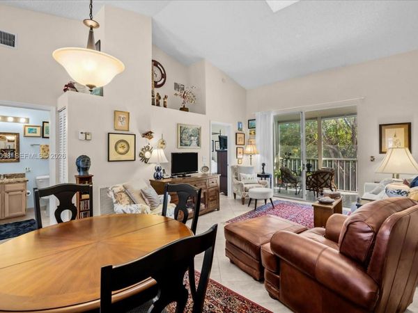 18081 SE Country Club Dr , Unit 37-367, Jupiter, FL 33469