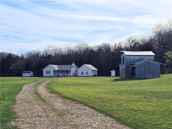 1511 County Road 617 , Green Forest, AR 72638