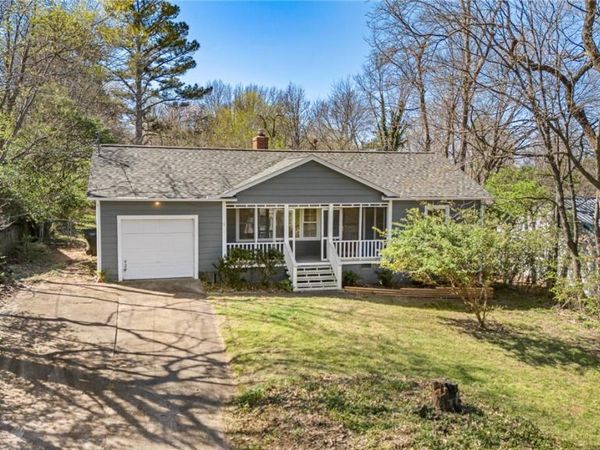 739 E Jackson Drive , Fayetteville, AR 72701