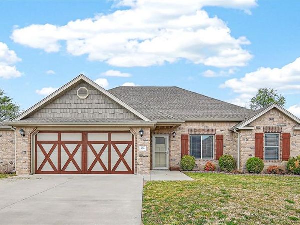 920 Bob Glen Circle , Centerton, AR 72719