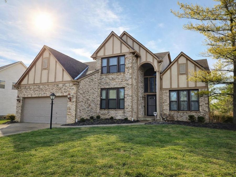 3045 Bohlen Drive , Hilliard, OH 43026 Photo 1
