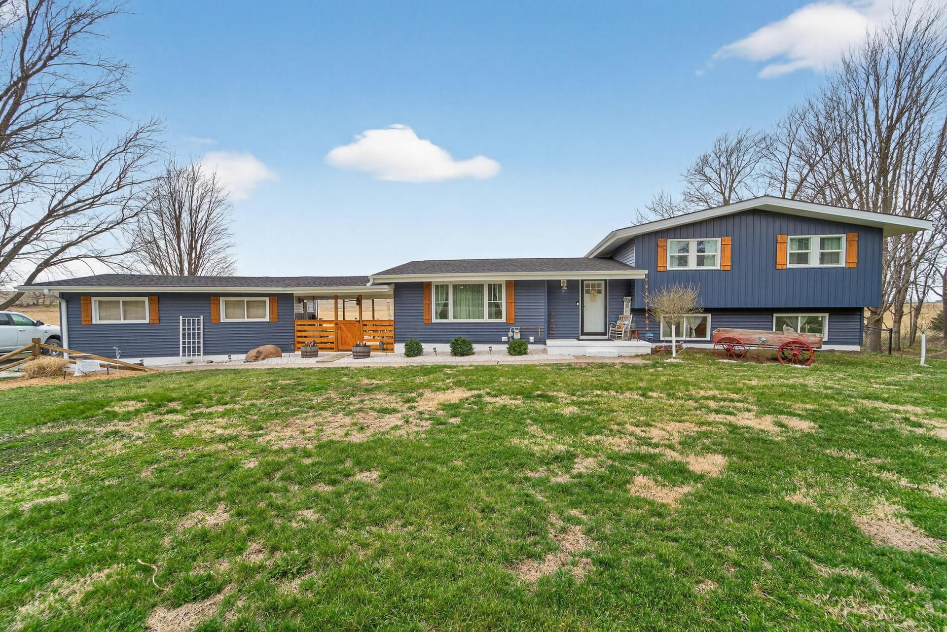 1086 212 Place, SHENANDOAH, IA 51601