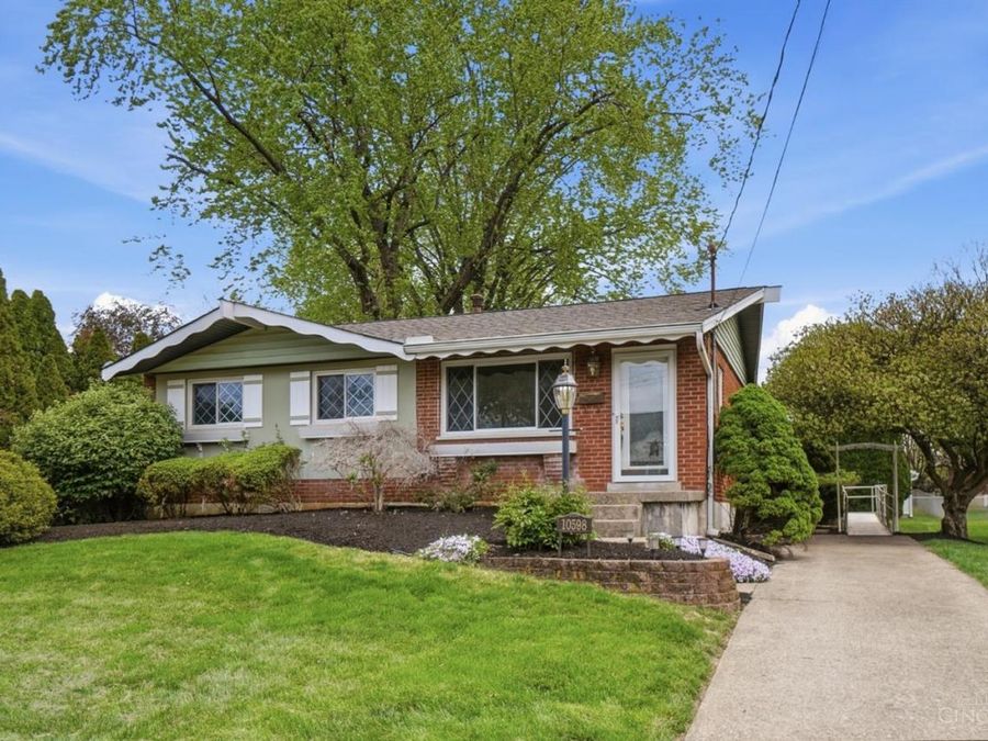 10598 Sarazen Court, Sharonville, OH 45241 Photo 2