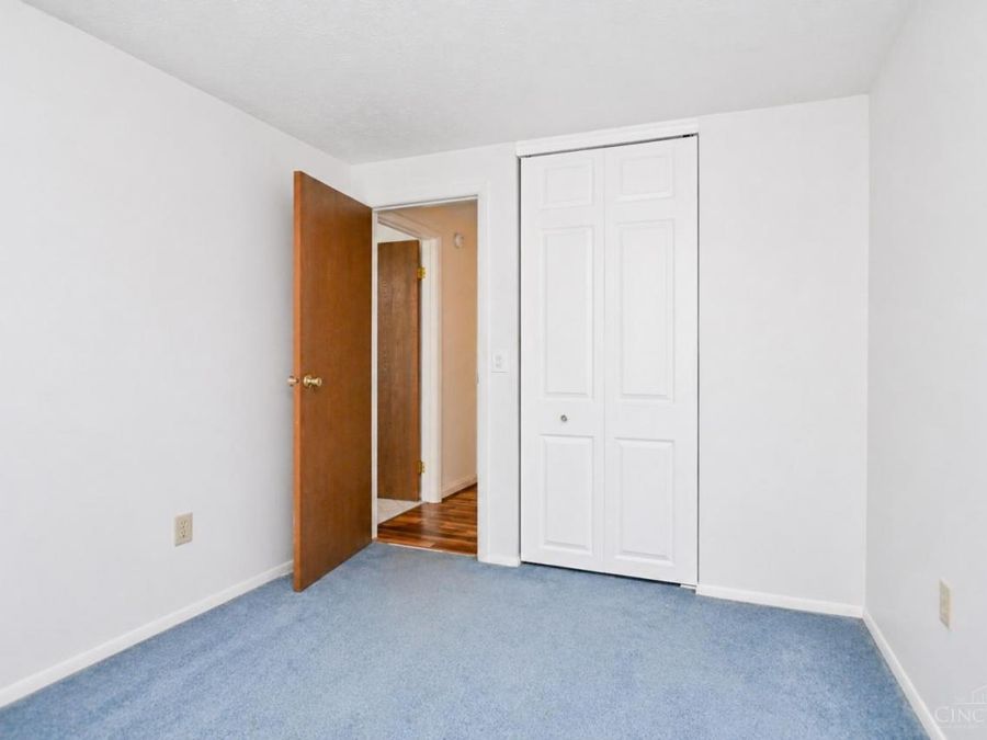 5439 Bluepine Drive, Green Township, OH 45247 Photo 21
