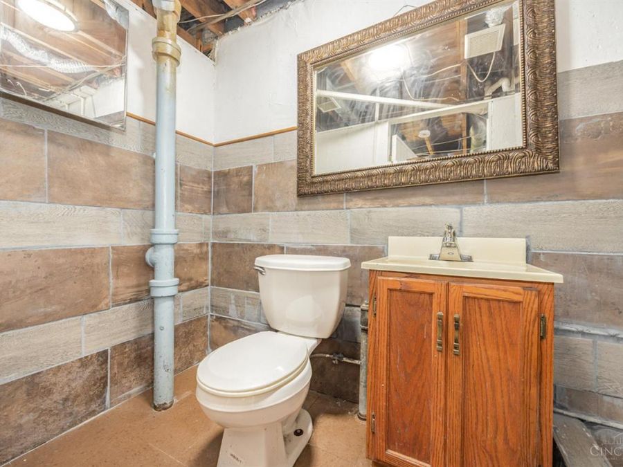7929 Cherrywood Court, Cincinnati, OH 45224 Photo 17