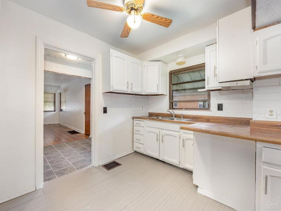 7929 Cherrywood Court, Cincinnati, OH 45224 Photo 4