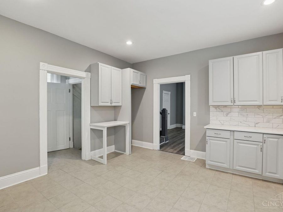 3 W Seventy Third Street, Cincinnati, OH 45216 Photo 25