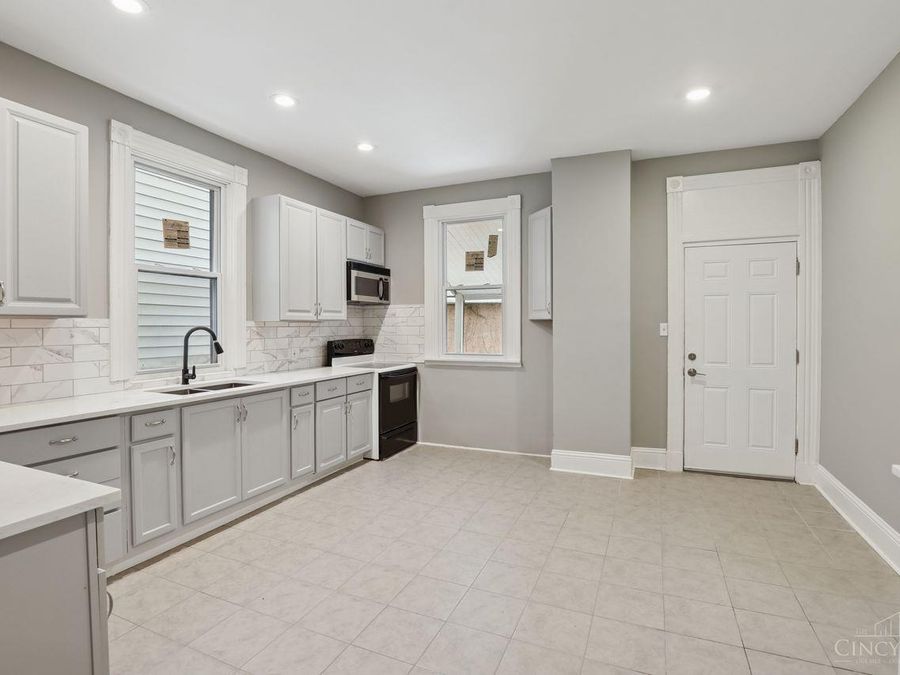 3 W Seventy Third Street, Cincinnati, OH 45216 Photo 28