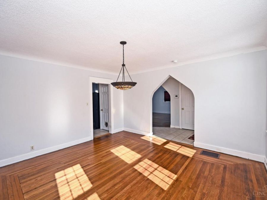 1266 Avon Drive, Cincinnati, OH 45229 Photo 19