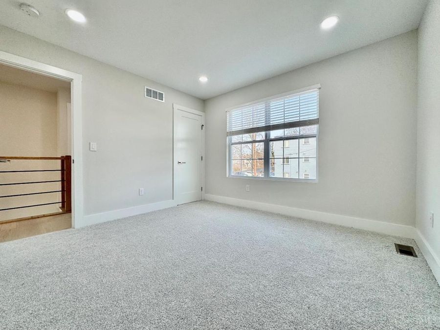 2735 Silverleaf Avenue, Cincinnati, OH 45212 Photo 40