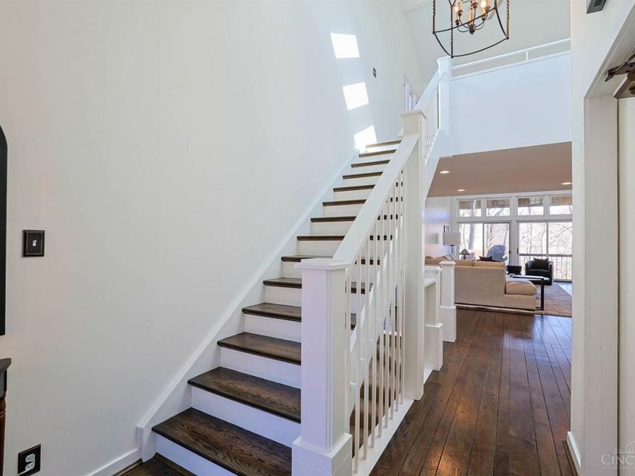 14 Spring Knoll Drive, Mariemont, OH 45227 Photo 4