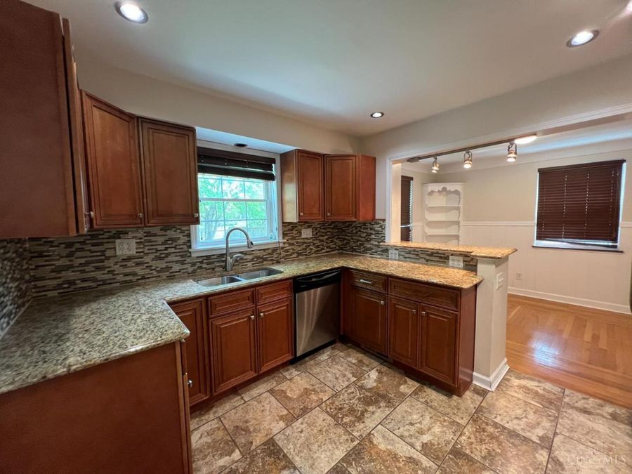 4166 Janward Drive, Cheviot, OH 45211 Photo 12