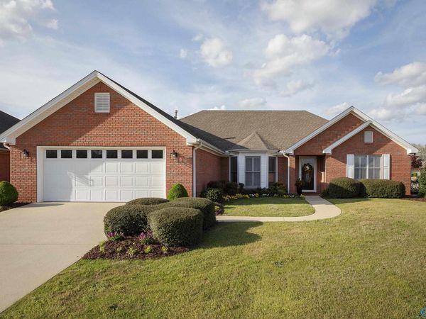 202 Woodfield Court, Florence, AL 35630