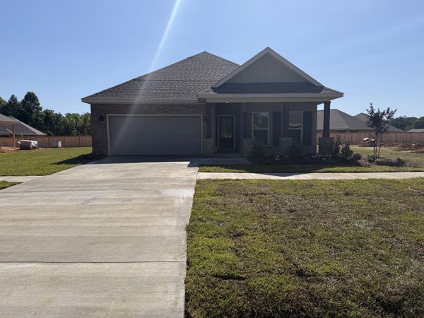 128 Castlewoods Way, Petal, MS 39465
