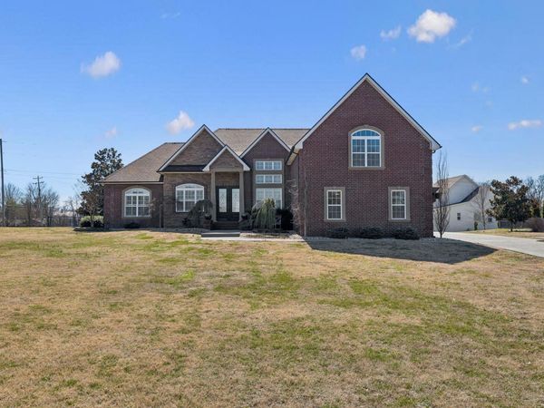 348 W Lee Etta Dr , Gallatin, TN 37066