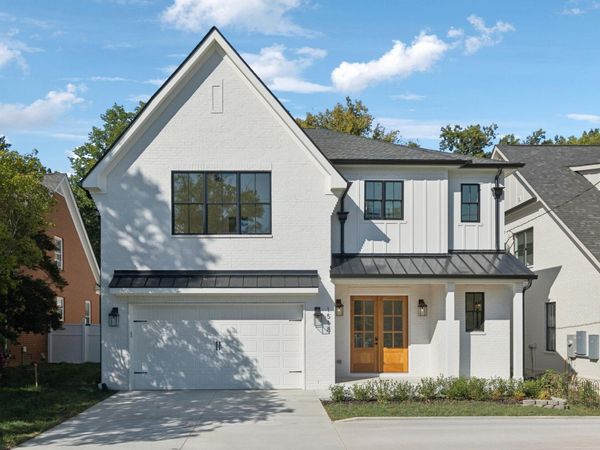 1518 Grandview Dr , Nashville, TN 37215