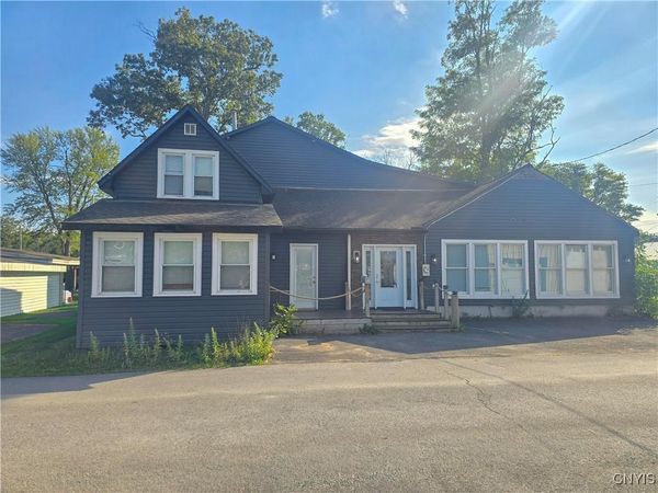 228 8th Avenue , Vienna, NY 13157