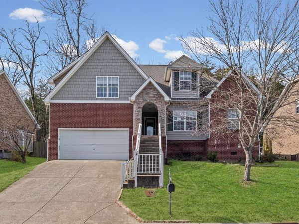 1812 Woodland Pointe Dr , Nashville, TN 37214