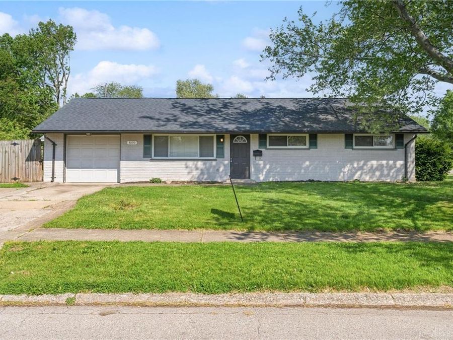 3890 Endover Road, Kettering, OH 45439 Photo 1