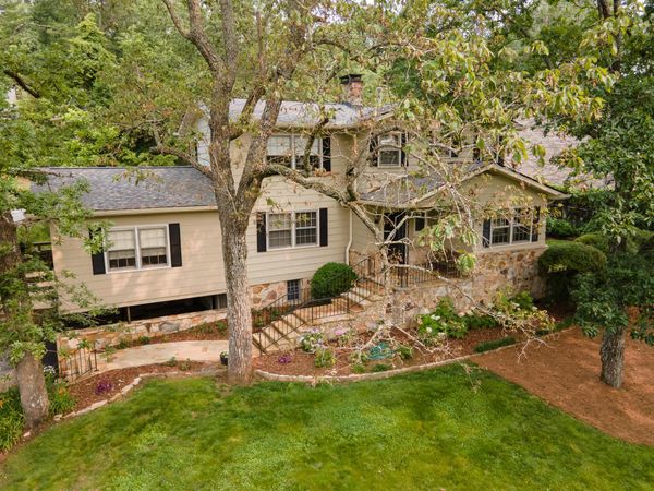 504 Fleetwood Drive, Lookout Mountain 37350
