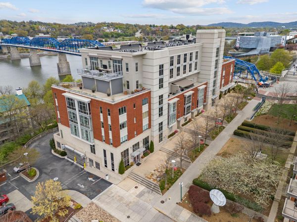 99 Walnut Street, Chattanooga 37403
