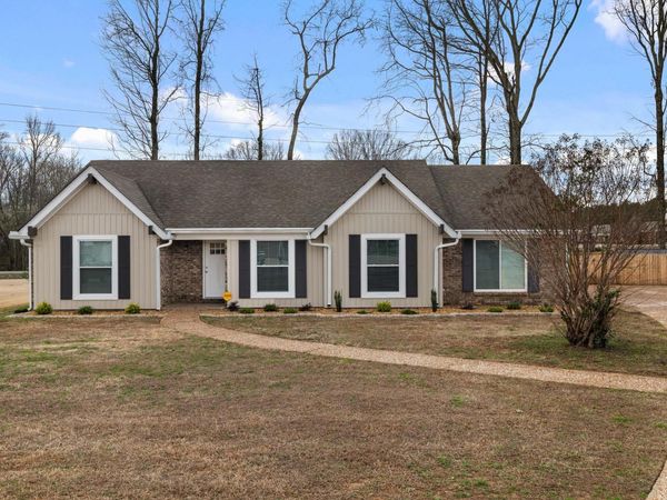 109 Oak Hill Dr, Florence, AL 35633