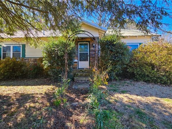 1321 Buttermilk Road , Russellville, AR 72802